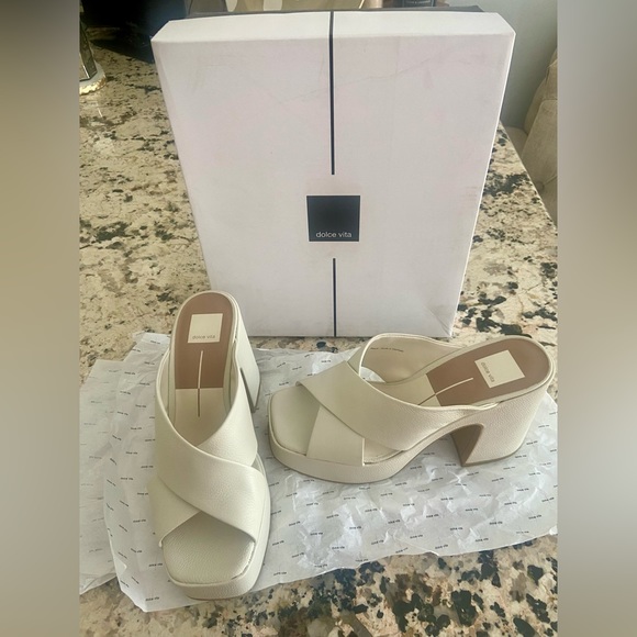 Dolce Vita Wonder Heels In Ivory Leather size 9 like new!!! - Picture 6 of 7